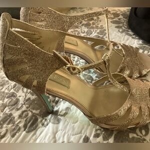 Betsey Johnson Women's SB-Tee Dress Sandals Heels Pump sz 9 Champagne